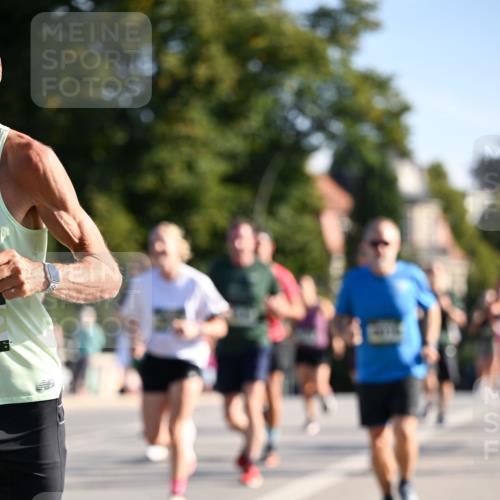 01.09.2024 - BARMER Alsterlauf Dr. Thomas Lammeyer http://msf.ph/oto/6895124 01.09.2024 09:32:15 Laufen  meine-sportfotos.de