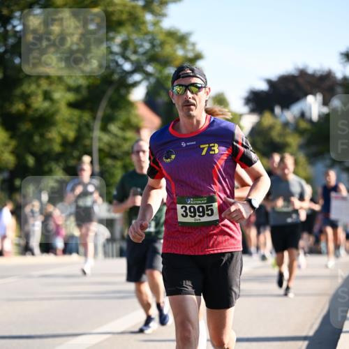 01.09.2024 - BARMER Alsterlauf Dr. Thomas Lammeyer http://msf.ph/oto/6895138 01.09.2024 09:32:18 Laufen 73, 35, 3995 meine-sportfotos.de
