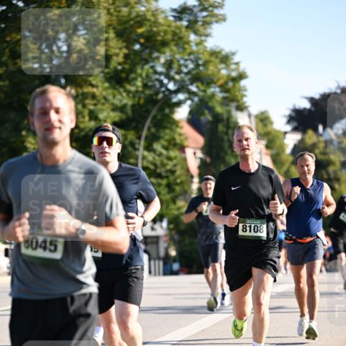 01.09.2024 - BARMER Alsterlauf Dr. Thomas Lammeyer http://msf.ph/oto/6895164 01.09.2024 09:32:22 Laufen 8045, 8108 meine-sportfotos.de