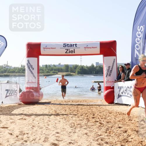 01.09.2024 - 17. Tribühne Triathlon Luisa Fischer http://msf.ph/oto/6895179 01.09.2024 11:02:05 Schwimmen 312, 398 meine-sportfotos.de