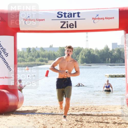 01.09.2024 - 17. Tribühne Triathlon Luisa Fischer http://msf.ph/oto/6895187 01.09.2024 11:02:07 Schwimmen 312, 398, 440 meine-sportfotos.de