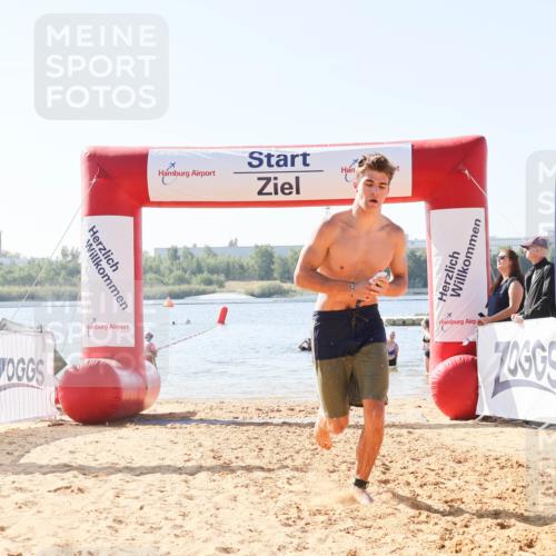 01.09.2024 - 17. Tribühne Triathlon Luisa Fischer http://msf.ph/oto/6895195 01.09.2024 11:02:09 Schwimmen 312, 398, 402, 440 meine-sportfotos.de