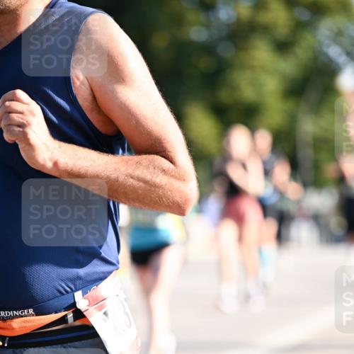 01.09.2024 - BARMER Alsterlauf Dr. Thomas Lammeyer http://msf.ph/oto/6895196 01.09.2024 09:32:26 Laufen  meine-sportfotos.de
