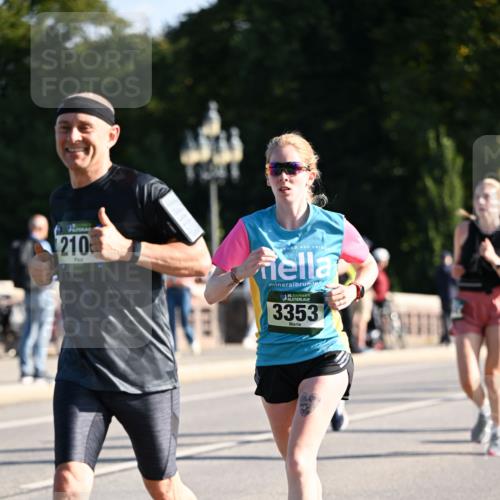 01.09.2024 - BARMER Alsterlauf Dr. Thomas Lammeyer http://msf.ph/oto/6895203 01.09.2024 09:32:27 Laufen 210, 35, 3353 meine-sportfotos.de