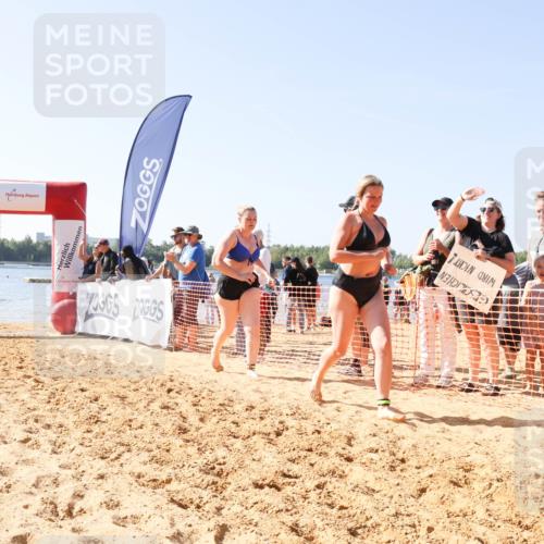01.09.2024 - 17. Tribühne Triathlon Luisa Fischer http://msf.ph/oto/6895233 01.09.2024 11:02:20 Schwimmen 402, 440 meine-sportfotos.de