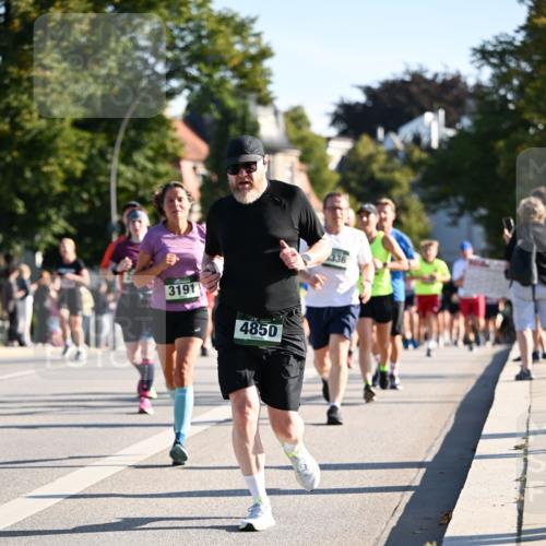 01.09.2024 - BARMER Alsterlauf Dr. Thomas Lammeyer http://msf.ph/oto/6895245 01.09.2024 09:32:31 Laufen 3191, 4850, 336 meine-sportfotos.de