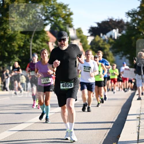 01.09.2024 - BARMER Alsterlauf Dr. Thomas Lammeyer http://msf.ph/oto/6895246 01.09.2024 09:32:31 Laufen 3191, 4850, 8336 meine-sportfotos.de