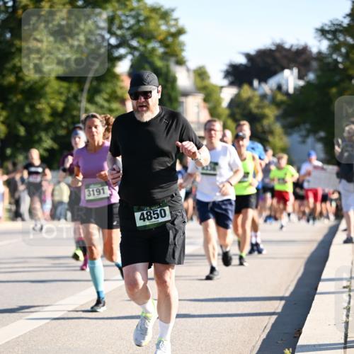 01.09.2024 - BARMER Alsterlauf Dr. Thomas Lammeyer http://msf.ph/oto/6895250 01.09.2024 09:32:31 Laufen 3191, 4850 meine-sportfotos.de
