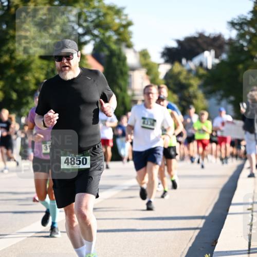 01.09.2024 - BARMER Alsterlauf Dr. Thomas Lammeyer http://msf.ph/oto/6895256 01.09.2024 09:32:31 Laufen 31, 3, 4850 meine-sportfotos.de