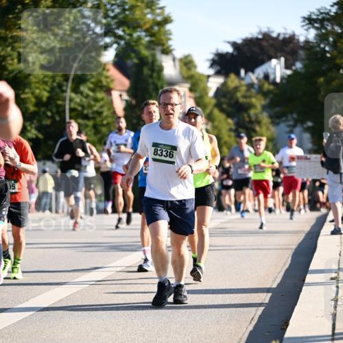 01.09.2024 - BARMER Alsterlauf Dr. Thomas Lammeyer http://msf.ph/oto/6895259 01.09.2024 09:32:32 Laufen 8336 meine-sportfotos.de