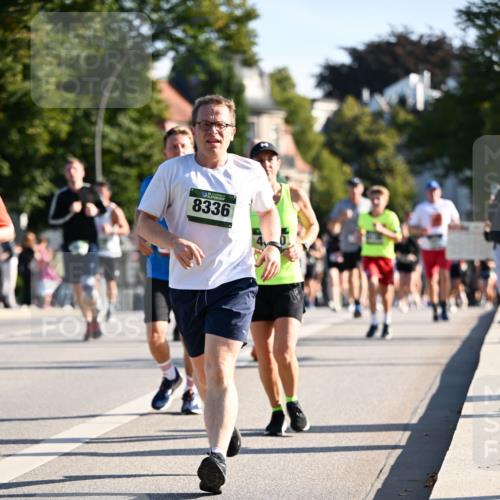 01.09.2024 - BARMER Alsterlauf Dr. Thomas Lammeyer http://msf.ph/oto/6895268 01.09.2024 09:32:33 Laufen 8336 meine-sportfotos.de