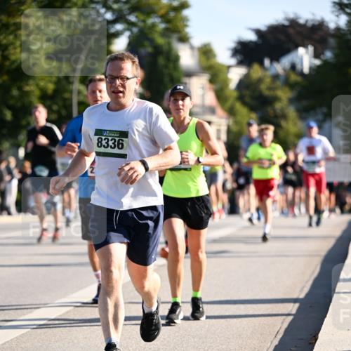 01.09.2024 - BARMER Alsterlauf Dr. Thomas Lammeyer http://msf.ph/oto/6895273 01.09.2024 09:32:33 Laufen 8336 meine-sportfotos.de