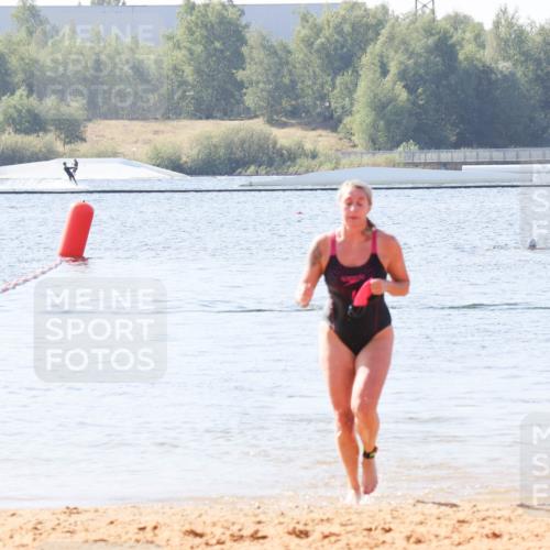 01.09.2024 - 17. Tribühne Triathlon Luisa Fischer http://msf.ph/oto/6895274 01.09.2024 11:03:37 Schwimmen 445 meine-sportfotos.de