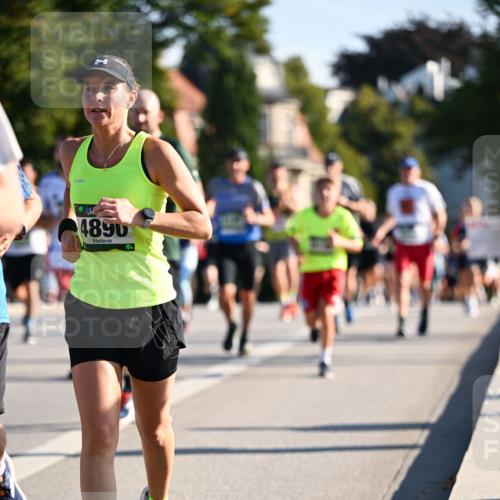 01.09.2024 - BARMER Alsterlauf Dr. Thomas Lammeyer http://msf.ph/oto/6895286 01.09.2024 09:32:35 Laufen 4890 meine-sportfotos.de