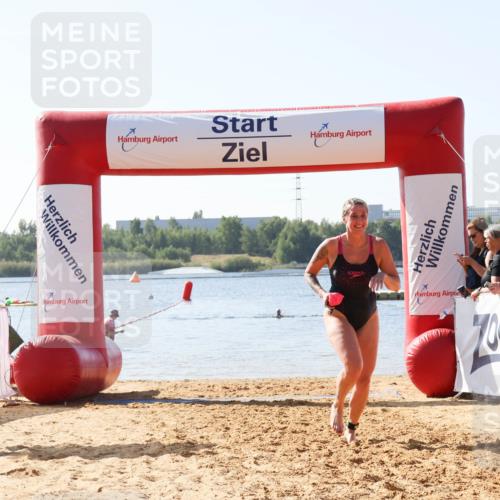 01.09.2024 - 17. Tribühne Triathlon Luisa Fischer http://msf.ph/oto/6895290 01.09.2024 11:03:42 Schwimmen 445 meine-sportfotos.de