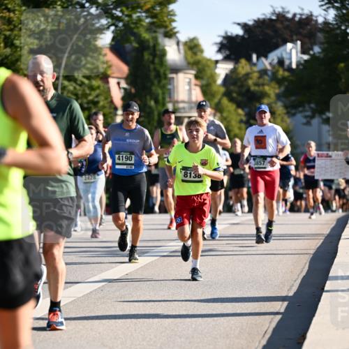 01.09.2024 - BARMER Alsterlauf Dr. Thomas Lammeyer http://msf.ph/oto/6895291 01.09.2024 09:32:35 Laufen 2428, 4190, 4190, 8138, 3857, 201 meine-sportfotos.de