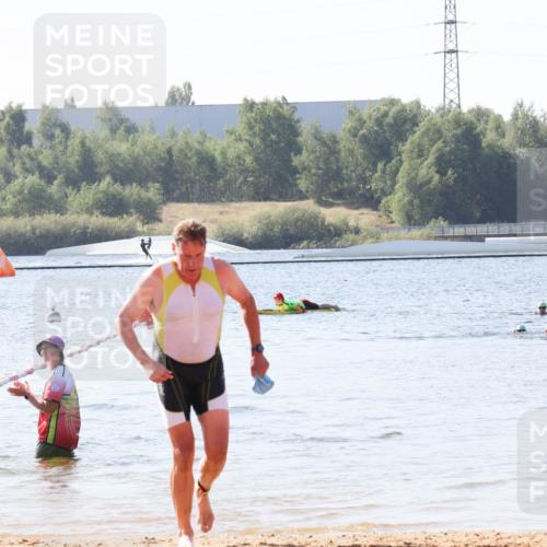 01.09.2024 - 17. Tribühne Triathlon Luisa Fischer http://msf.ph/oto/6895333 01.09.2024 11:05:24 Schwimmen 401 meine-sportfotos.de