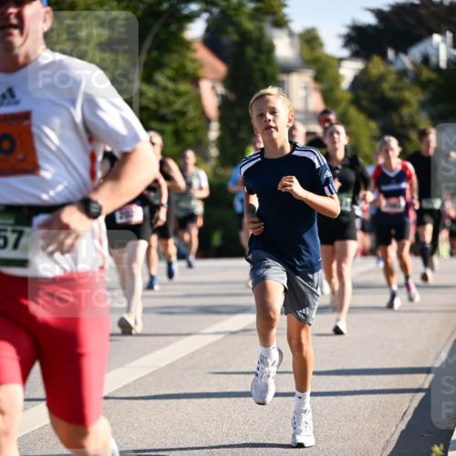 01.09.2024 - BARMER Alsterlauf Dr. Thomas Lammeyer http://msf.ph/oto/6895336 01.09.2024 09:32:40 Laufen 57 meine-sportfotos.de