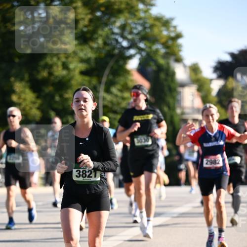 01.09.2024 - BARMER Alsterlauf Dr. Thomas Lammeyer http://msf.ph/oto/6895357 01.09.2024 09:32:43 Laufen 3821, 2982 meine-sportfotos.de