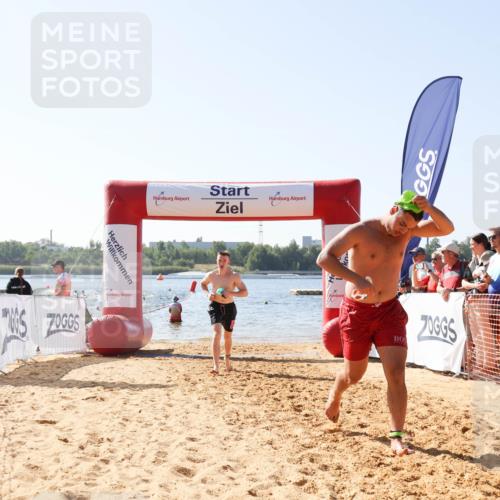 01.09.2024 - 17. Tribühne Triathlon Luisa Fischer http://msf.ph/oto/6895377 01.09.2024 11:06:27 Schwimmen 355, 369 meine-sportfotos.de