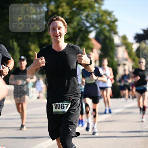 01.09.2024 - BARMER Alsterlauf Dr. Thomas Lammeyer http://msf.ph/oto/6895385 01.09.2024 09:32:46 Laufen 8067 meine-sportfotos.de