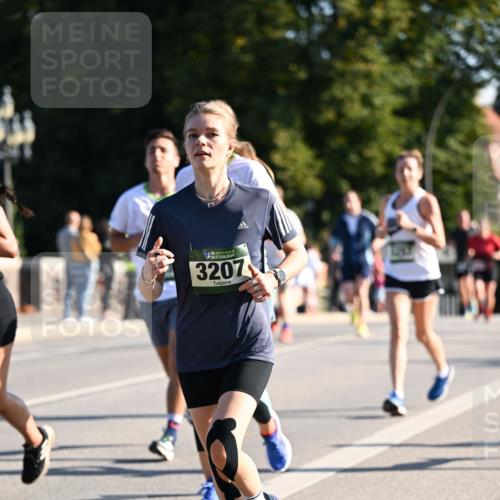 01.09.2024 - BARMER Alsterlauf Dr. Thomas Lammeyer http://msf.ph/oto/6895406 01.09.2024 09:32:48 Laufen 35, 3207 meine-sportfotos.de