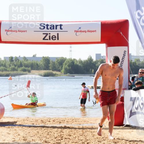 01.09.2024 - 17. Tribühne Triathlon Luisa Fischer http://msf.ph/oto/6895427 01.09.2024 11:11:19 Schwimmen 349 meine-sportfotos.de