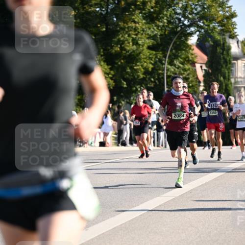 01.09.2024 - BARMER Alsterlauf Dr. Thomas Lammeyer http://msf.ph/oto/6895430 01.09.2024 09:32:51 Laufen 2084, 8350, 5007 meine-sportfotos.de