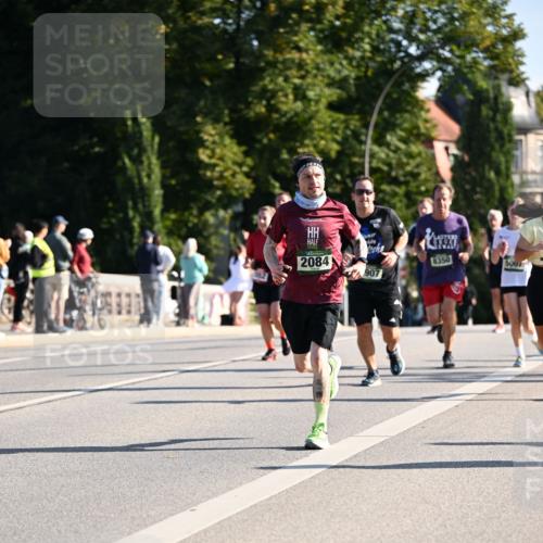 01.09.2024 - BARMER Alsterlauf Dr. Thomas Lammeyer http://msf.ph/oto/6895439 01.09.2024 09:32:51 Laufen 2084, 8350, 5007, 907 meine-sportfotos.de