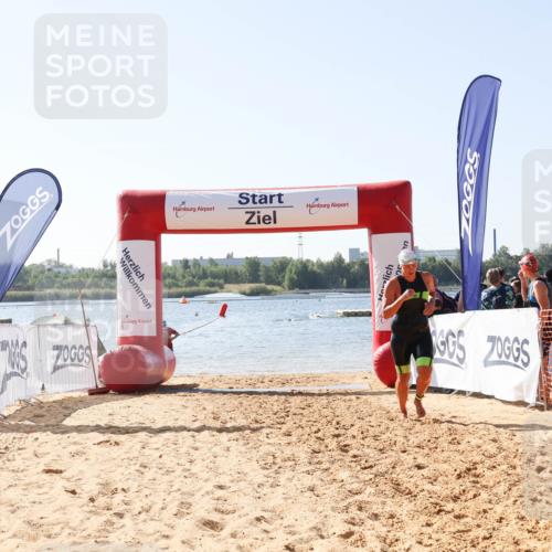 01.09.2024 - 17. Tribühne Triathlon Luisa Fischer http://msf.ph/oto/6895482 01.09.2024 11:14:34 Schwimmen 509 meine-sportfotos.de
