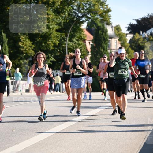 01.09.2024 - BARMER Alsterlauf Dr. Thomas Lammeyer http://msf.ph/oto/6895483 01.09.2024 09:32:58 Laufen 9, 8137, 8180, 2932, 502, 4638, 2771 meine-sportfotos.de