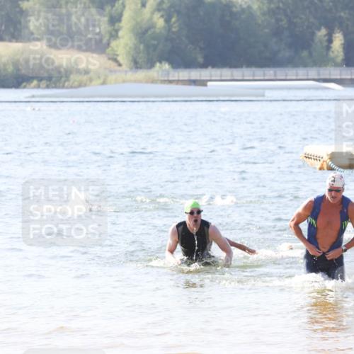 01.09.2024 - 17. Tribühne Triathlon Luisa Fischer http://msf.ph/oto/6895489 01.09.2024 11:15:08 Schwimmen 510 meine-sportfotos.de