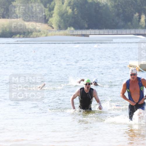 01.09.2024 - 17. Tribühne Triathlon Luisa Fischer http://msf.ph/oto/6895493 01.09.2024 11:15:09 Schwimmen 510 meine-sportfotos.de