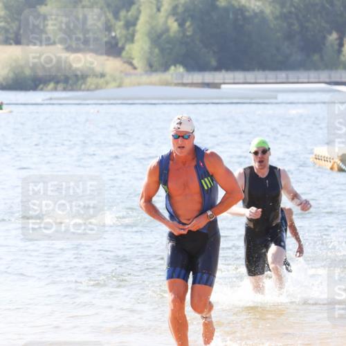 01.09.2024 - 17. Tribühne Triathlon Luisa Fischer http://msf.ph/oto/6895501 01.09.2024 11:15:12 Schwimmen 454, 510 meine-sportfotos.de