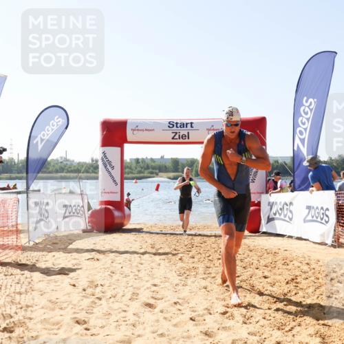 01.09.2024 - 17. Tribühne Triathlon Luisa Fischer http://msf.ph/oto/6895523 01.09.2024 11:15:18 Schwimmen 454, 504, 510, 551 meine-sportfotos.de