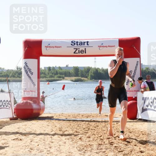 01.09.2024 - 17. Tribühne Triathlon Luisa Fischer http://msf.ph/oto/6895532 01.09.2024 11:15:20 Schwimmen 454, 504, 510, 551 meine-sportfotos.de