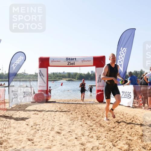 01.09.2024 - 17. Tribühne Triathlon Luisa Fischer http://msf.ph/oto/6895535 01.09.2024 11:15:21 Schwimmen 454, 504, 510, 551 meine-sportfotos.de