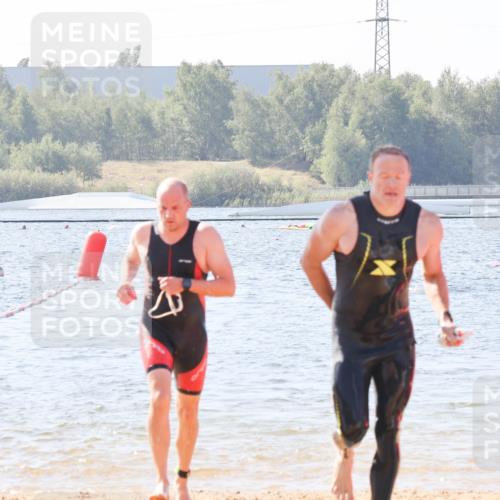 01.09.2024 - 17. Tribühne Triathlon Luisa Fischer http://msf.ph/oto/6895561 01.09.2024 11:15:34 Schwimmen 489, 511, 551 meine-sportfotos.de
