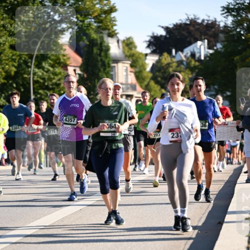 01.09.2024 - BARMER Alsterlauf Dr. Thomas Lammeyer http://msf.ph/oto/6895570 01.09.2024 09:33:06 Laufen 3364, 3171, 4357, 4357, 164, 201, 36, 297, 231 meine-sportfotos.de
