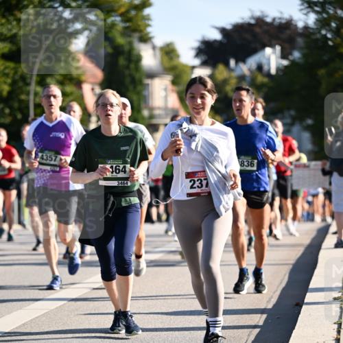 01.09.2024 - BARMER Alsterlauf Dr. Thomas Lammeyer http://msf.ph/oto/6895577 01.09.2024 09:33:07 Laufen 4357, 4307, 164, 3464, 237, 836 meine-sportfotos.de
