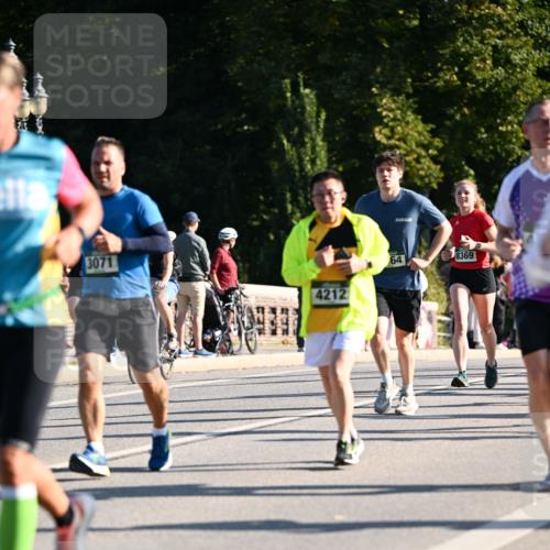 01.09.2024 - BARMER Alsterlauf Dr. Thomas Lammeyer http://msf.ph/oto/6895582 01.09.2024 09:33:08 Laufen 3071, 4212, 64, 8369 meine-sportfotos.de