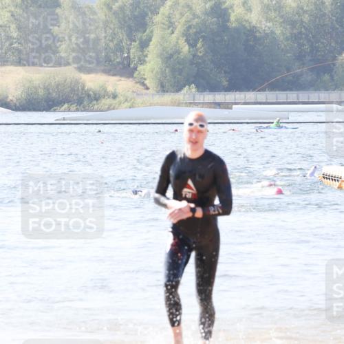 01.09.2024 - 17. Tribühne Triathlon Luisa Fischer http://msf.ph/oto/6895585 01.09.2024 11:16:18 Schwimmen 475 meine-sportfotos.de