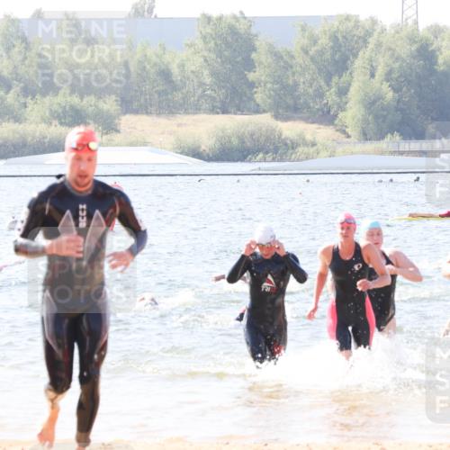 01.09.2024 - 17. Tribühne Triathlon Luisa Fischer http://msf.ph/oto/6895624 01.09.2024 11:17:01 Schwimmen 465, 472, 486, 524, 528, 545, 552, 553 meine-sportfotos.de
