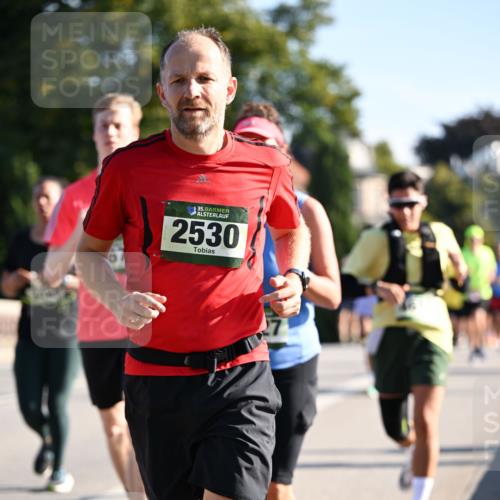 01.09.2024 - BARMER Alsterlauf Dr. Thomas Lammeyer http://msf.ph/oto/6895629 01.09.2024 09:33:13 Laufen 35, 2530 meine-sportfotos.de