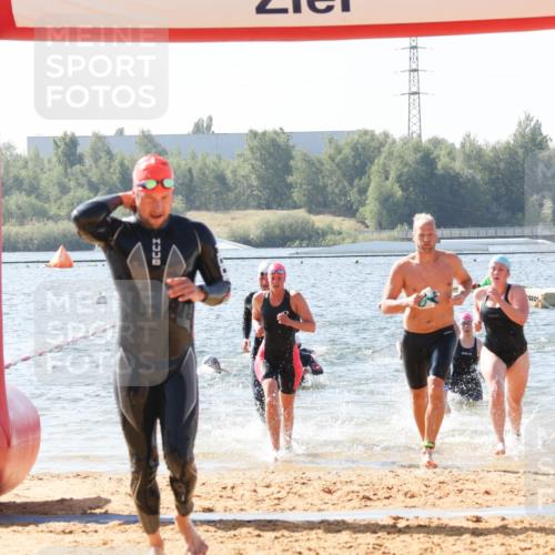01.09.2024 - 17. Tribühne Triathlon Luisa Fischer http://msf.ph/oto/6895633 01.09.2024 11:17:03 Schwimmen 465, 472, 486, 524, 528, 545, 552, 553 meine-sportfotos.de
