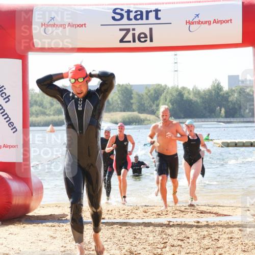 01.09.2024 - 17. Tribühne Triathlon Luisa Fischer http://msf.ph/oto/6895640 01.09.2024 11:17:04 Schwimmen 465, 472, 486, 524, 528, 545, 552, 553 meine-sportfotos.de