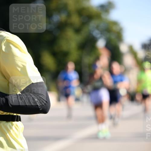 01.09.2024 - BARMER Alsterlauf Dr. Thomas Lammeyer http://msf.ph/oto/6895651 01.09.2024 09:33:16 Laufen  meine-sportfotos.de