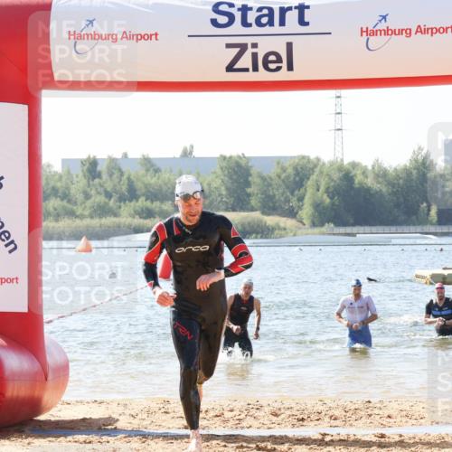 01.09.2024 - 17. Tribühne Triathlon Luisa Fischer http://msf.ph/oto/6895679 01.09.2024 11:17:14 Schwimmen 470, 472, 478, 524, 525, 528, 545, 552, 553 meine-sportfotos.de