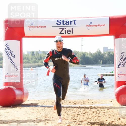 01.09.2024 - 17. Tribühne Triathlon Luisa Fischer http://msf.ph/oto/6895684 01.09.2024 11:17:16 Schwimmen 470, 472, 478, 498, 525, 528, 545, 552, 553 meine-sportfotos.de
