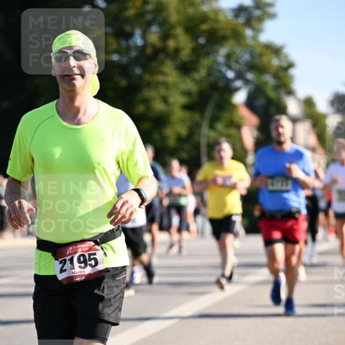 01.09.2024 - BARMER Alsterlauf Dr. Thomas Lammeyer http://msf.ph/oto/6895689 01.09.2024 09:33:20 Laufen 35, 2195 meine-sportfotos.de